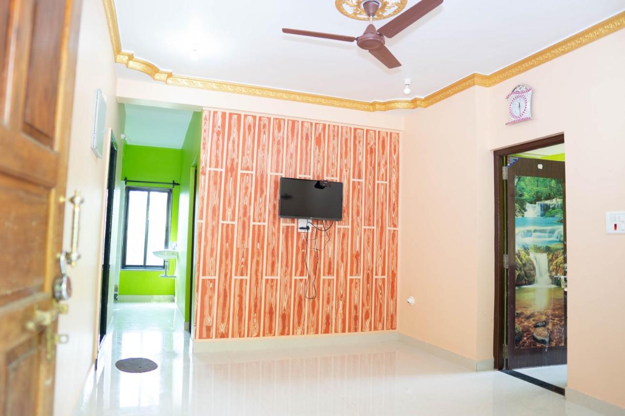 Dhanashree Riverview Hotel Corgao Habitación foto